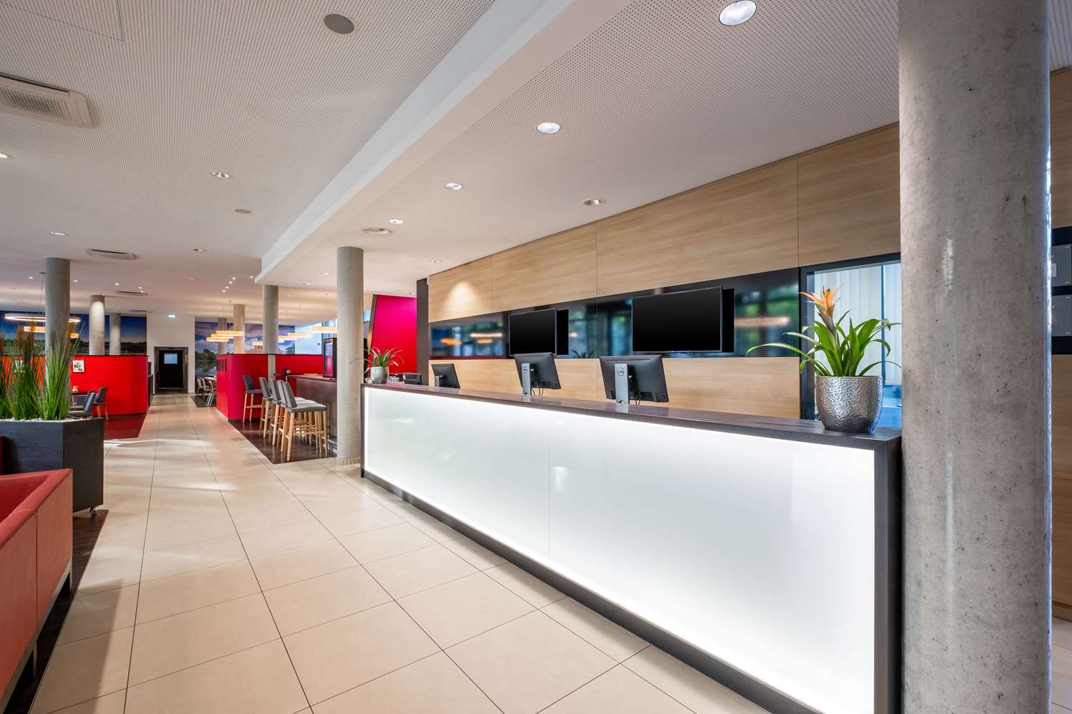 Фото Отель Premier Inn Hannover City University hotel