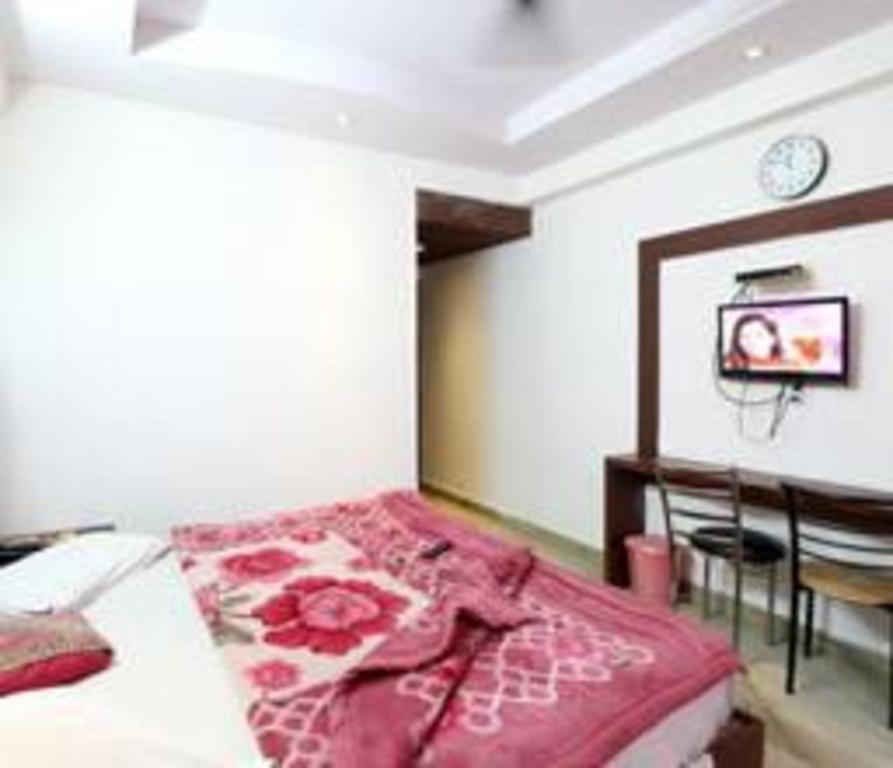 Фото Oyo 7684 Hotel Repose Villa