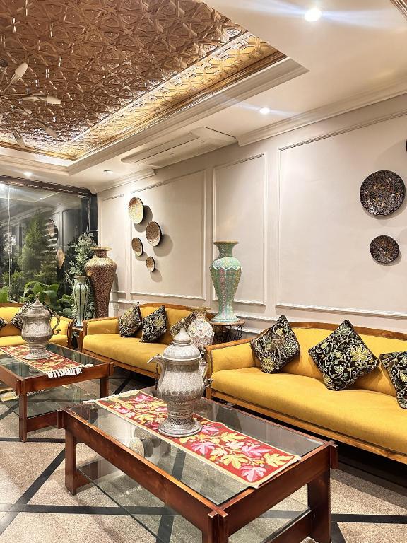 Фото Comrade Inn