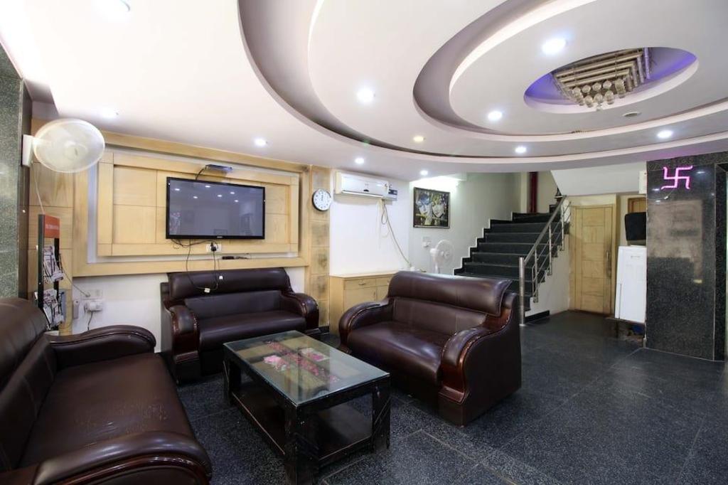 Фото Oyo 7684 Hotel Repose Villa