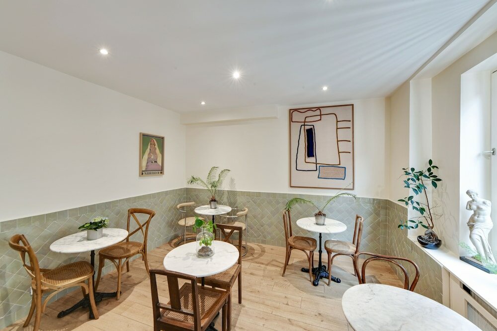 Фото Louisa Hotel