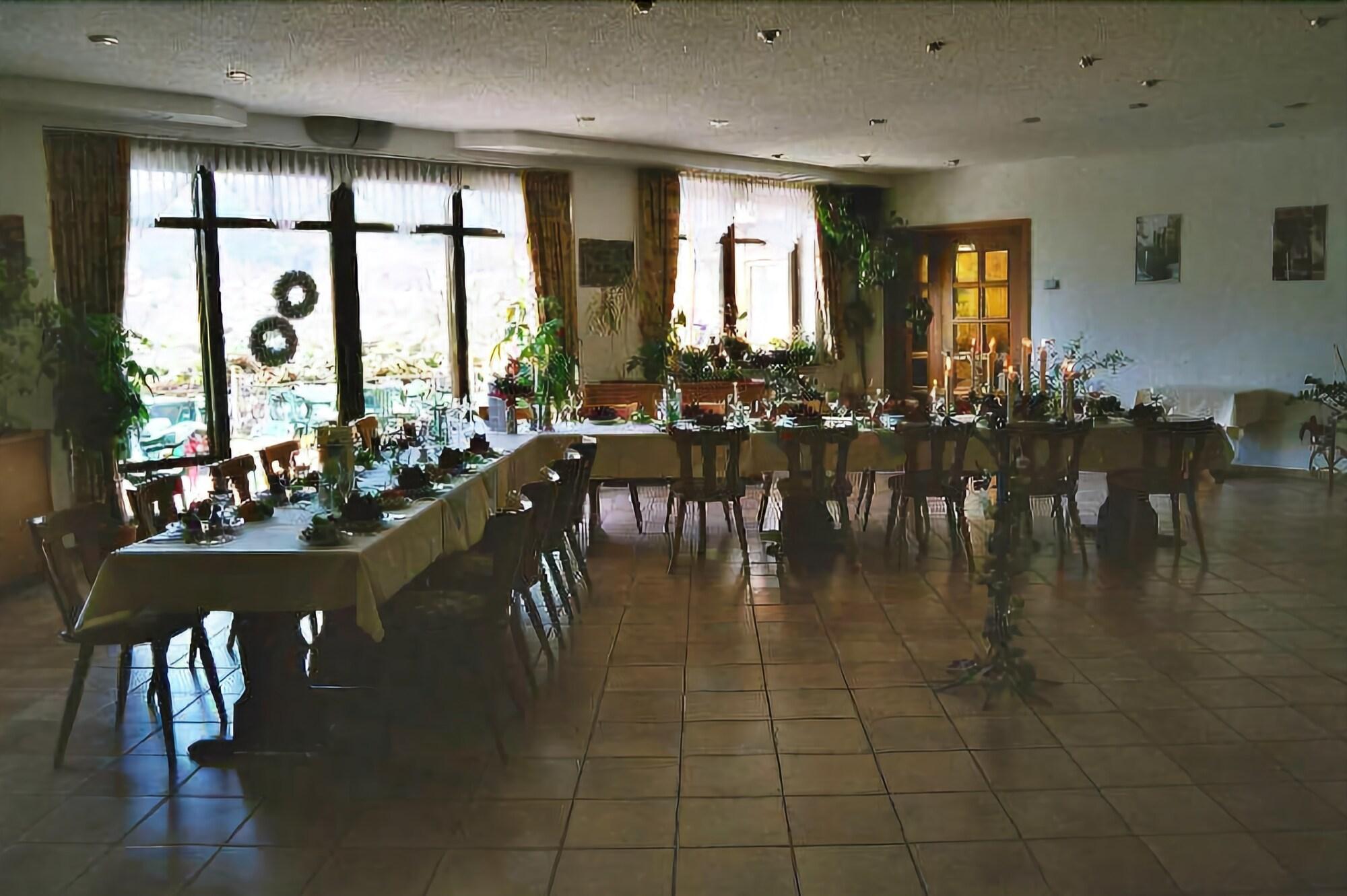 Фото Hotel & Restaurant Bergfried