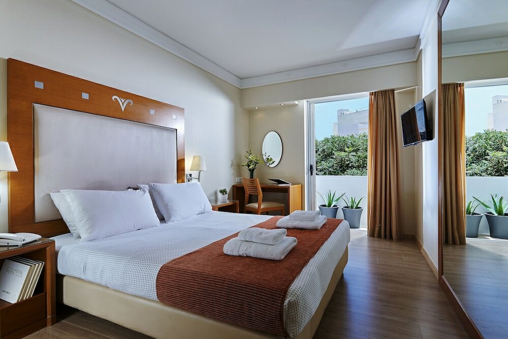 Фото Atrion Hotel