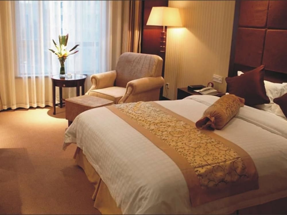 Фото Blue Horizon International Hotel