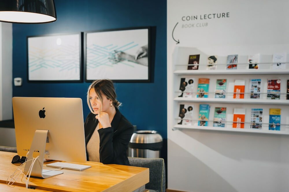 Фото Hotel Le Dauphin Montreal Centre Ville