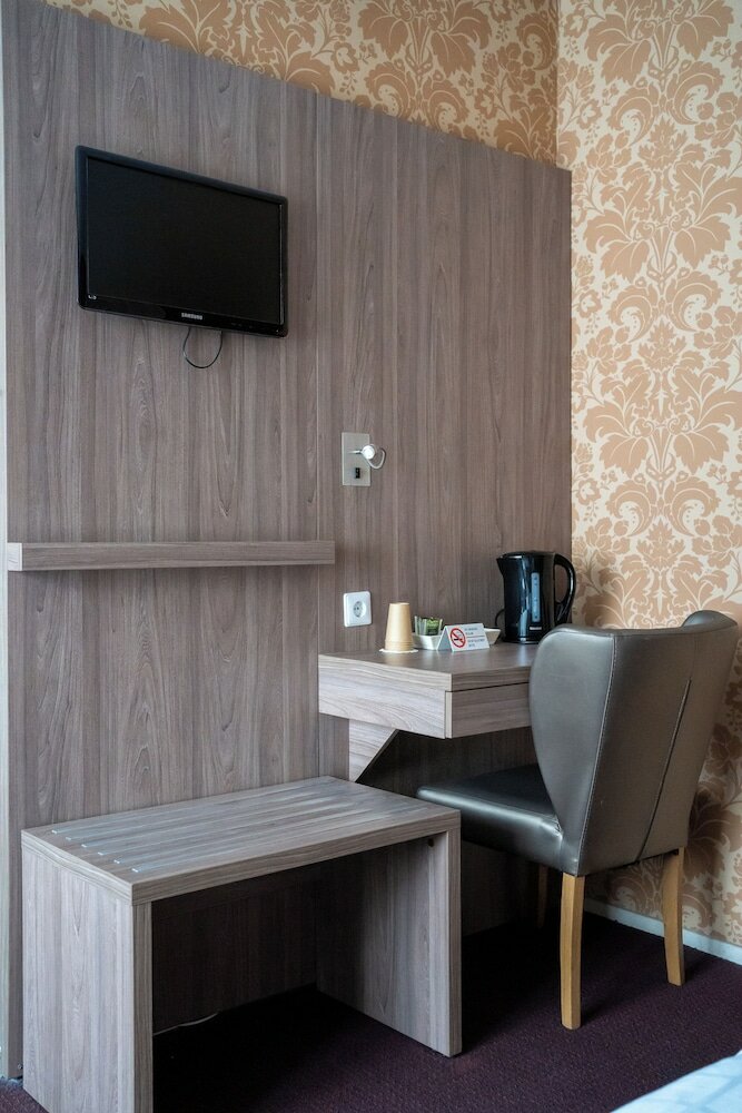 Фото Hotel Aadam Wilhelmina