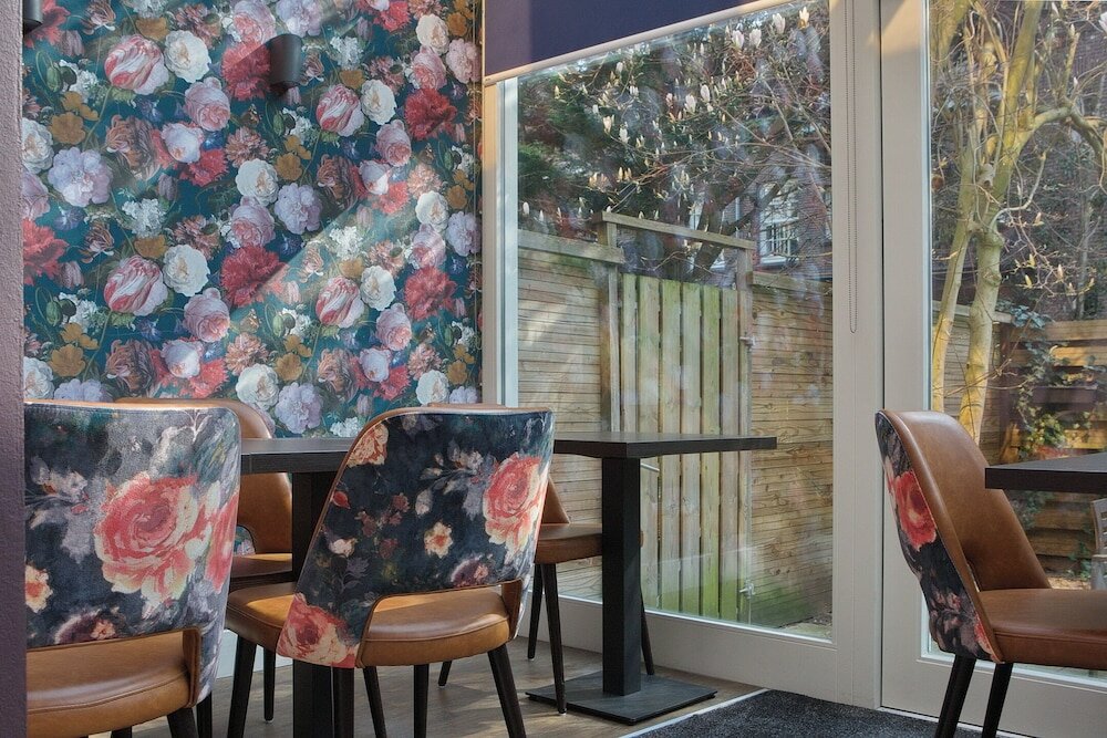 Фото Hotel Aadam Wilhelmina