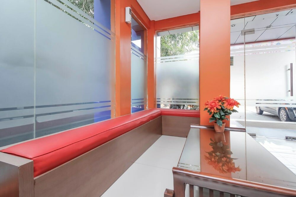 Фото RedDoorz @ Pemuda