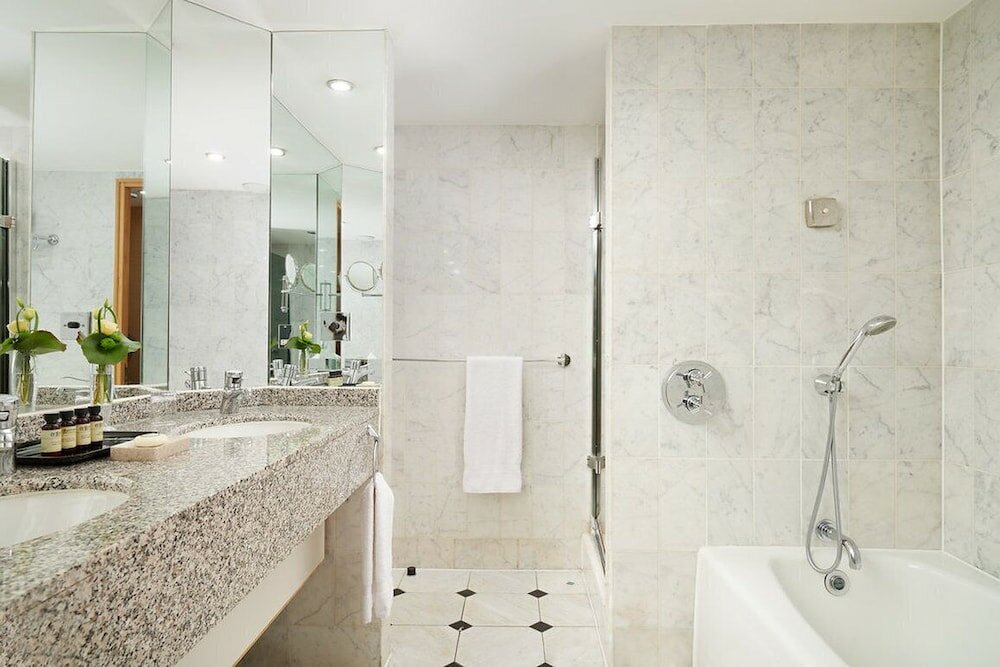 Фото The Chelsea Harbour Hotel and SPA