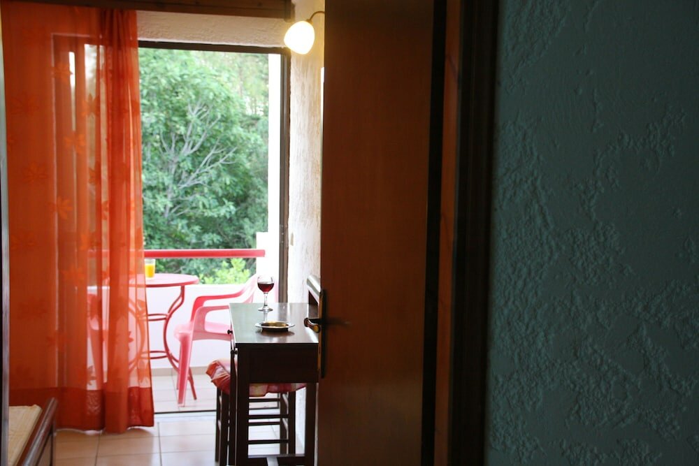 Фото Violetta Hotel