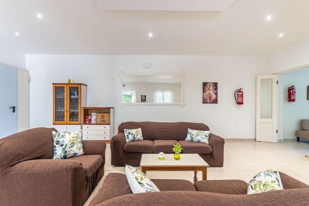 Фото Angela Hotel and Apartments