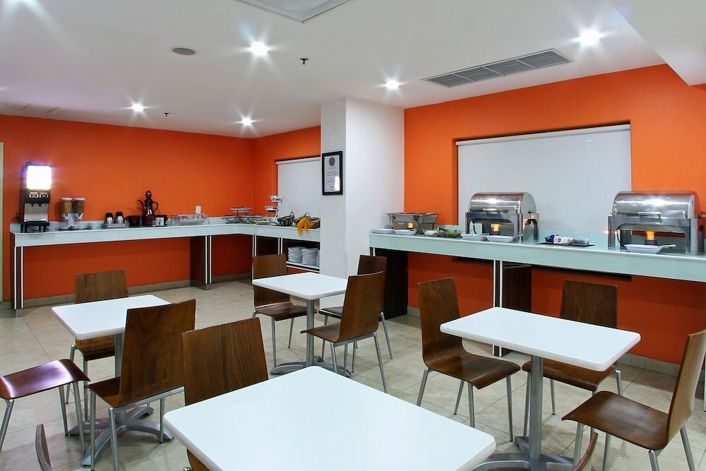 Фото One Guadalajara Centro Historico