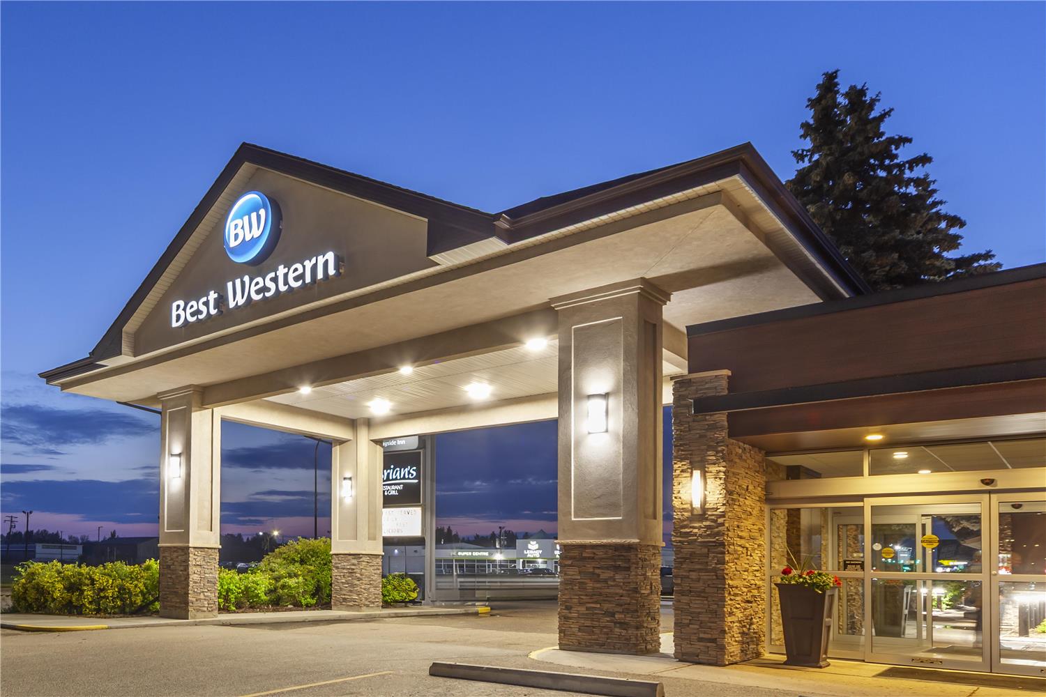 Фото отеля 1