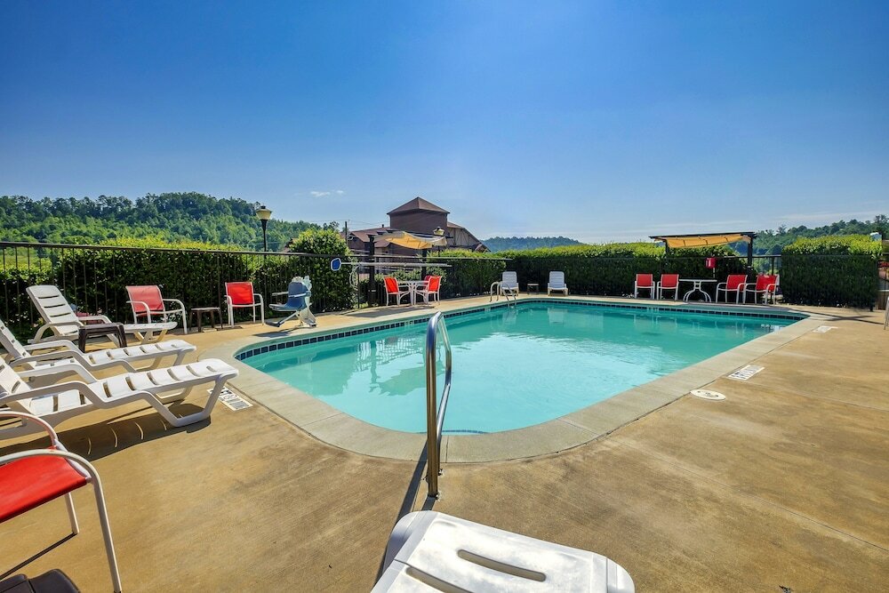 Фото Red Roof Inn Helen