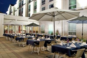 Гостиница Hilton Garden Inn Montreal Airport