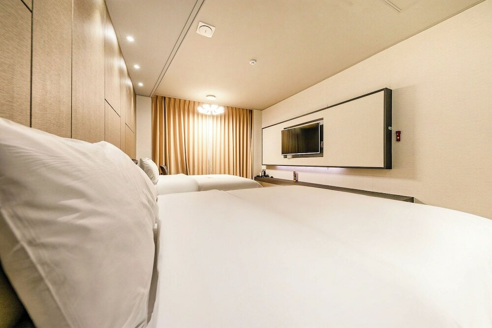 Фото Yeosu Jwasuyoung