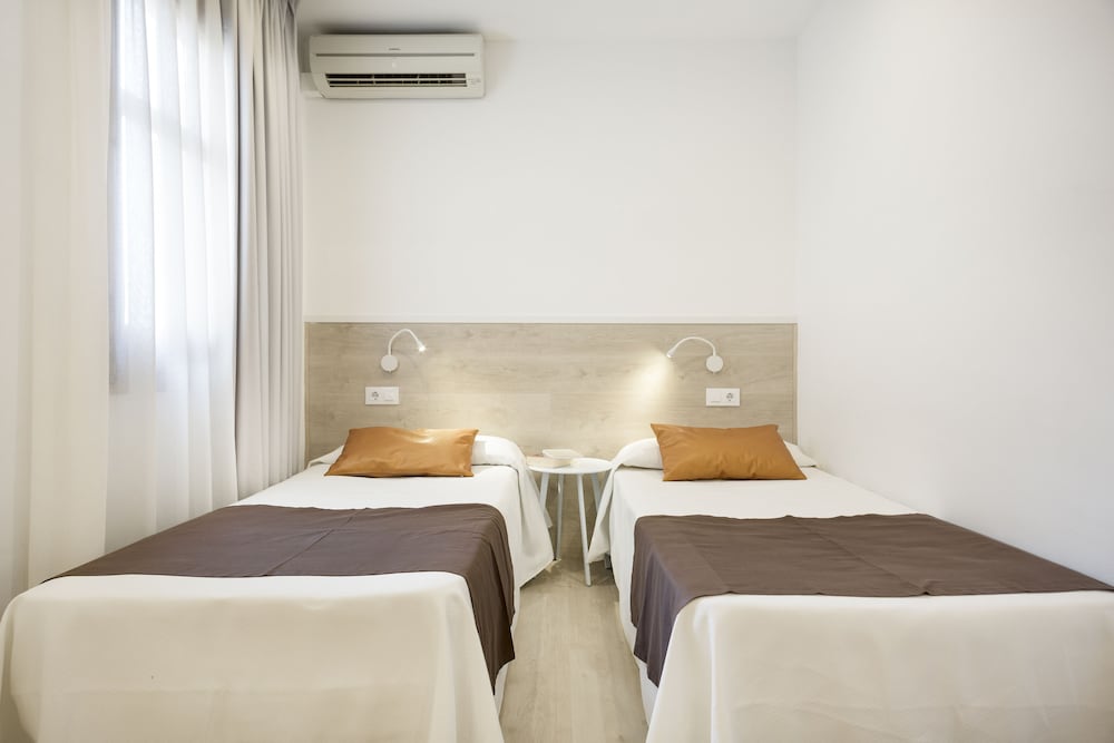 Фото BcnStop Sagrada Familia Apartments