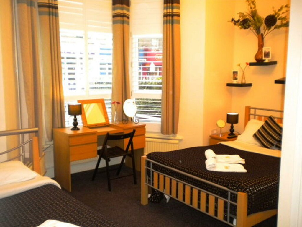 Hotel Royal Guest House by Saba, London, photo