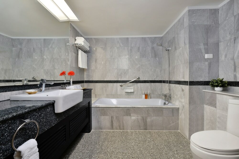 Фото Centre Point Plus Hotel Pratunam