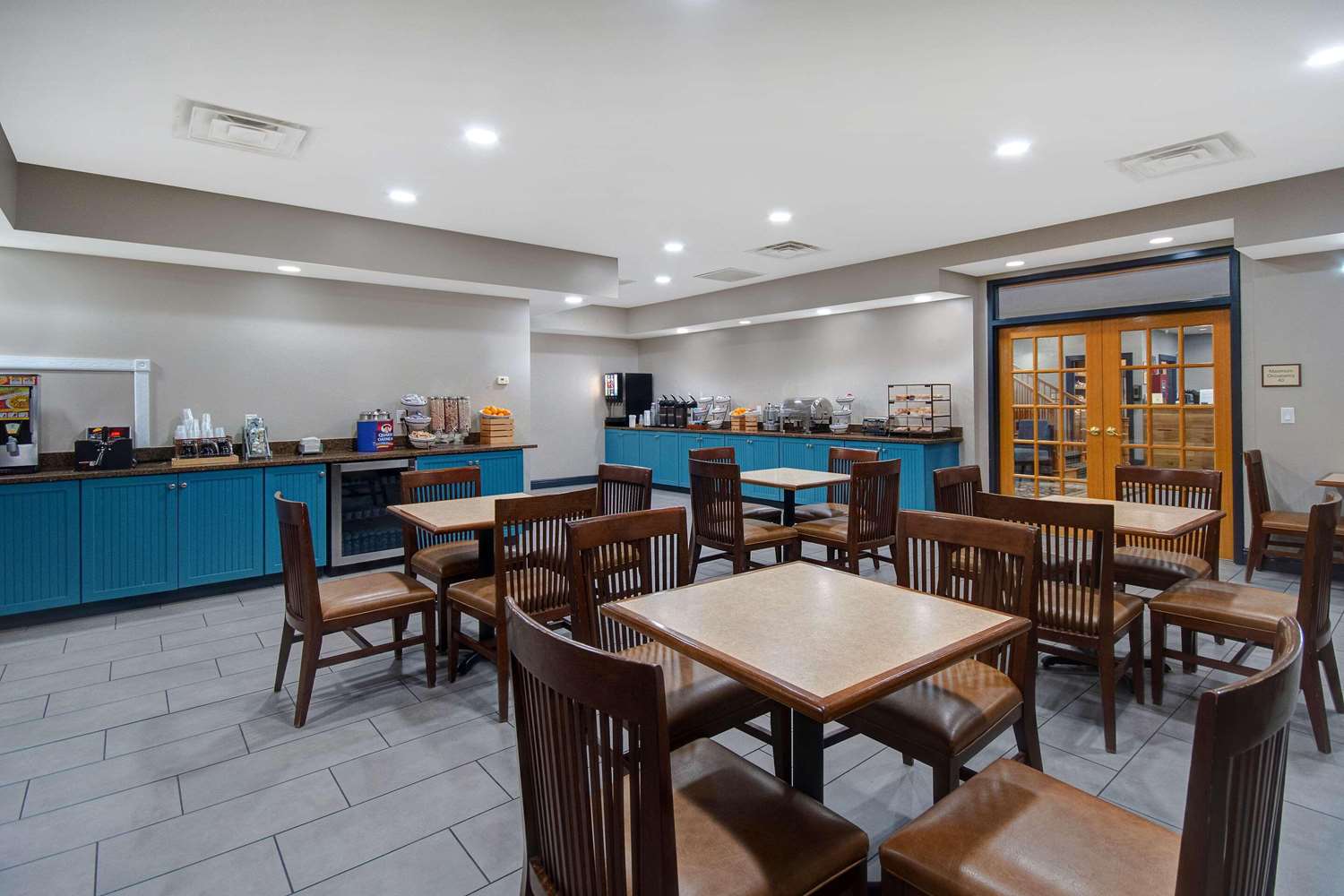 Фото Country Inn & Suites by Radisson, Cincinnati Airport, Ky