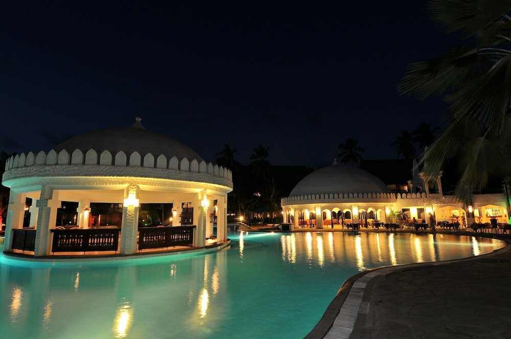 Фото Southern Palms Beach Resort