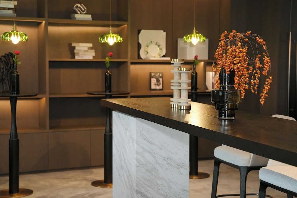 Фото Yuexiu Hotel Guangzhou, Curio Collection by Hilton