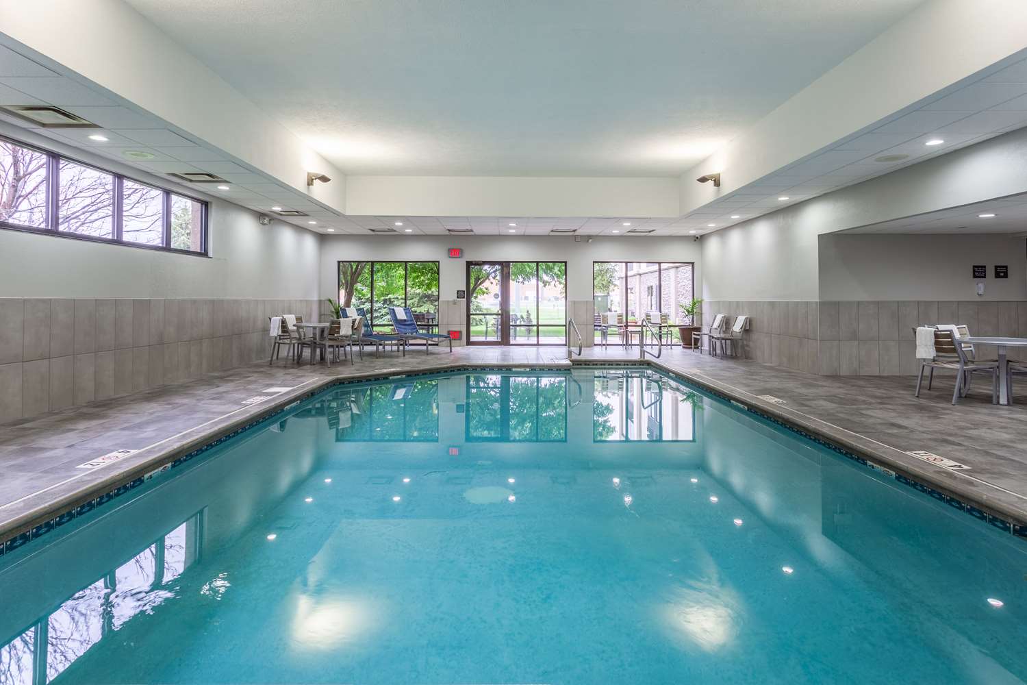 Фото Hampton Inn Sioux Falls