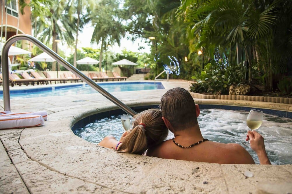 Фото The Mutiny Hotel