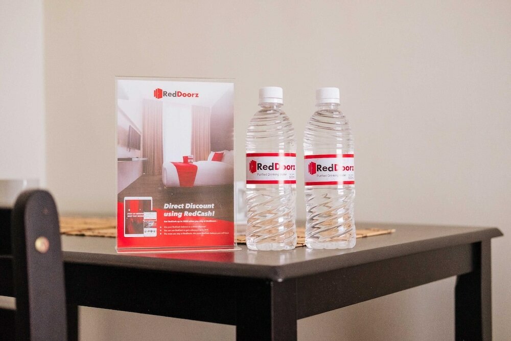 Фото RedDoorz Premium @ Vista Heights Legarda