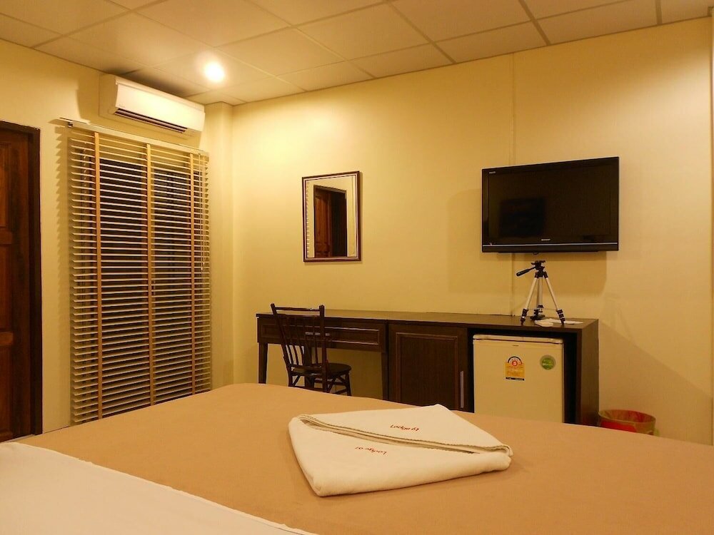 Фото Lodge 61 Bed & Breakfast Hotel