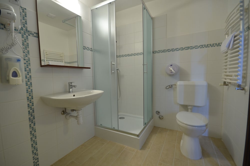 Фото Revesz Hotel