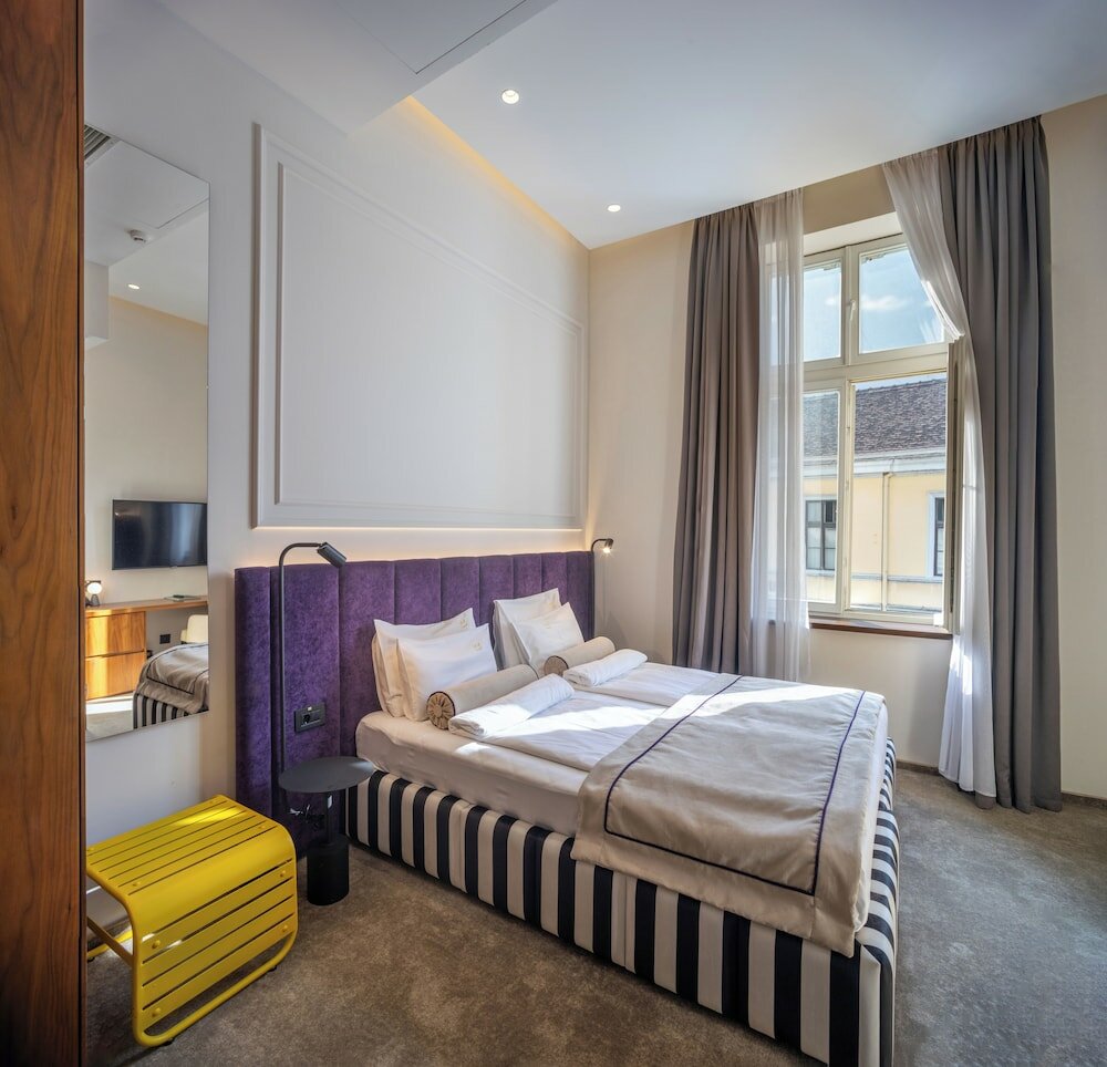 Фото Maison Royale