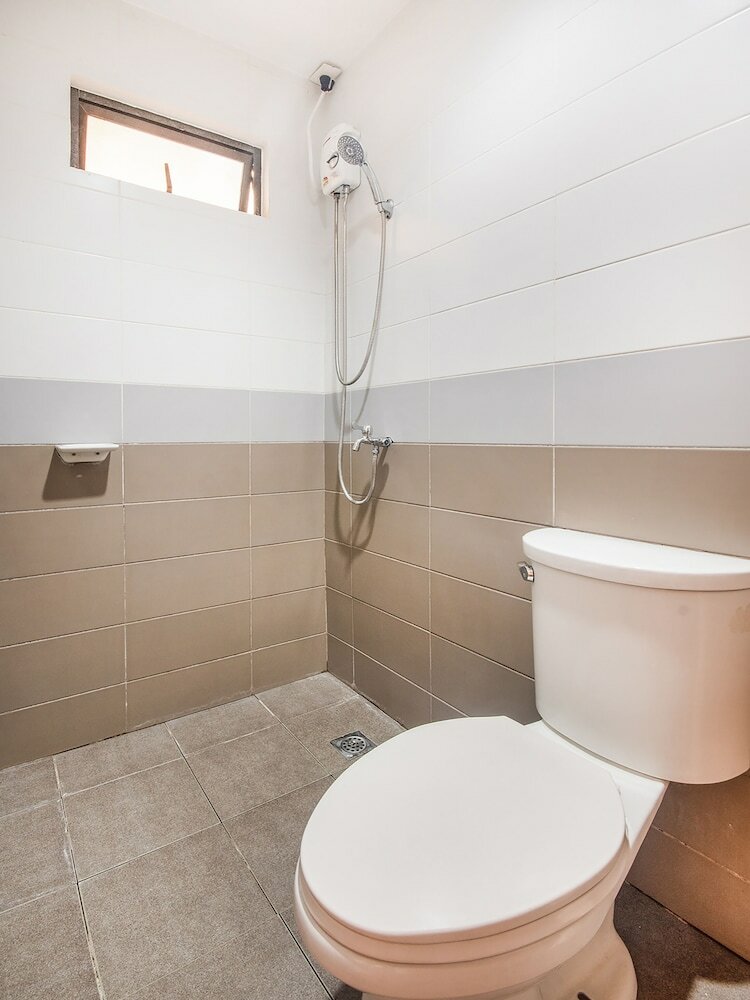 Фото Oyo 443 Maria Cristina Arcade Suites