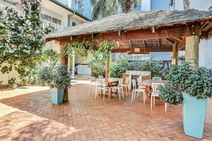 Гостиница Coral Tree Inn