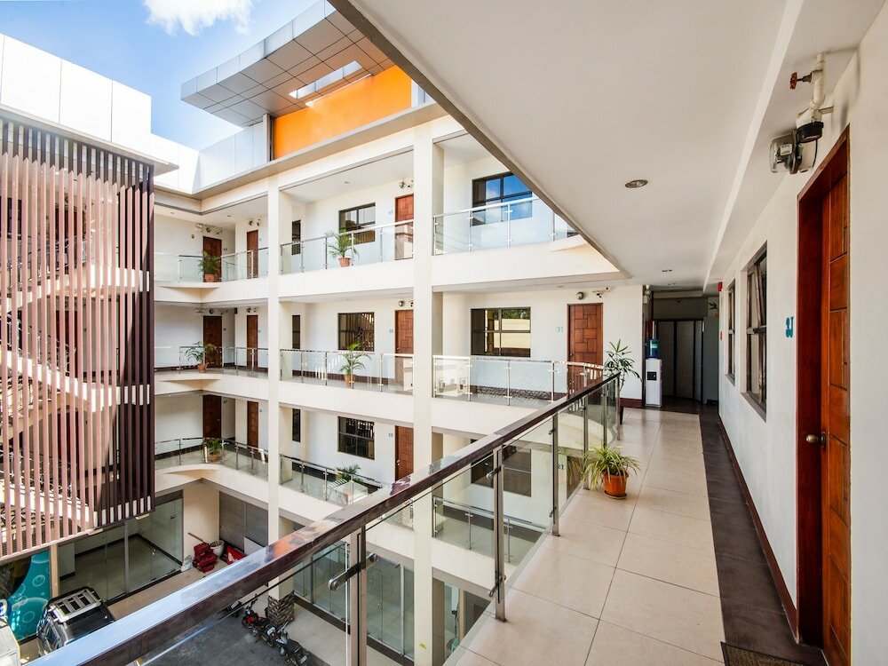 Фото Oyo 443 Maria Cristina Arcade Suites