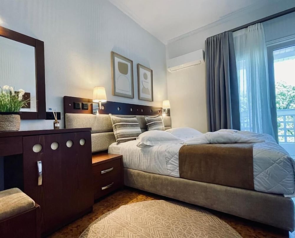 Фото Semiramis Guesthouse