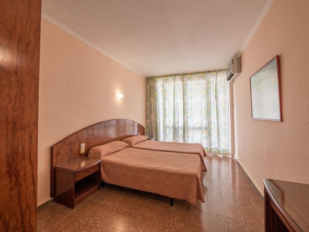 Фото  Checkin Garbí 