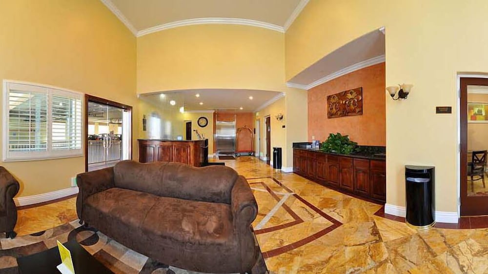 Фото Best Western Burbank Airport Inn