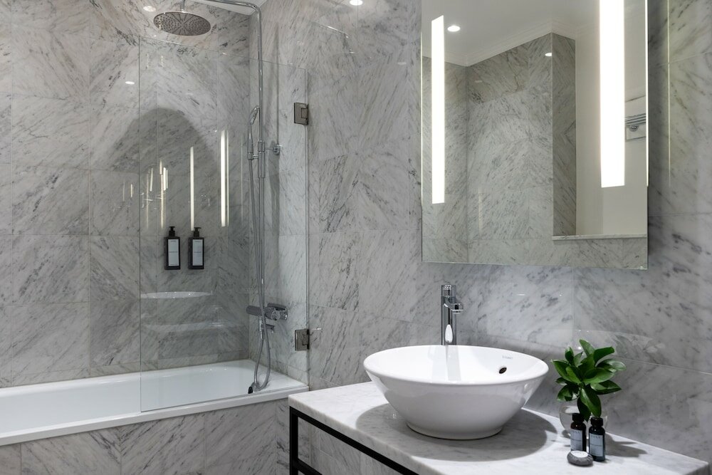 Фото Elite Hotel Adlon