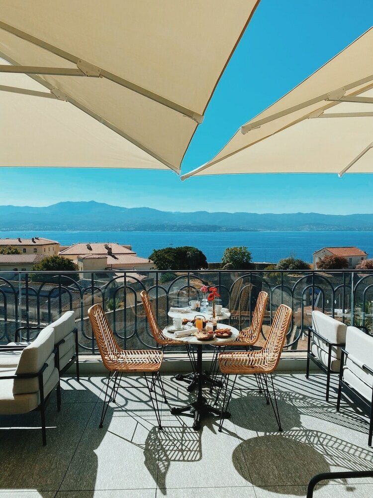 Фото Hotel San Carlu Citadelle