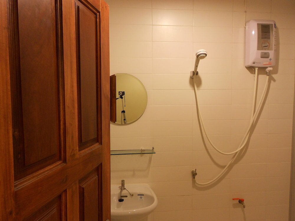 Фото Lodge 61 Bed & Breakfast Hotel