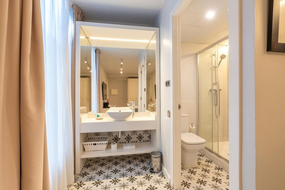 Фото Serennia Fira Gran Vía Exclusive Rooms