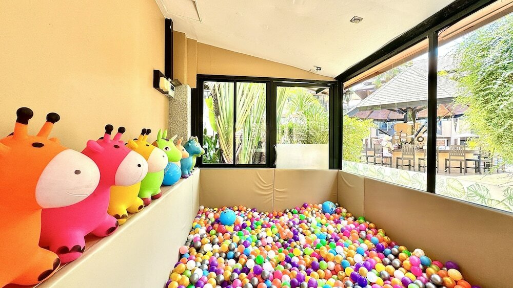 Фото Princess Kamala Beachfront Hotel