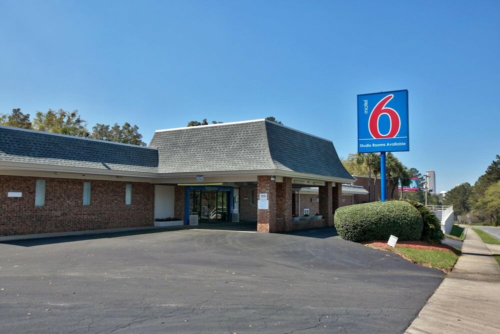 Фото Motel 6 Tallahassee, Fl - Downtown