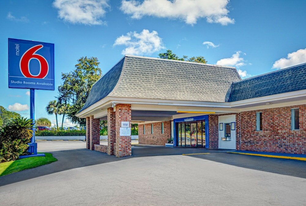 Фото Motel 6 Tallahassee, Fl - Downtown