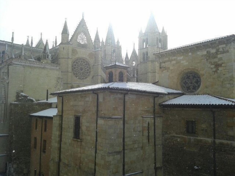 Фото Hotel SPA Qh Centro Leon