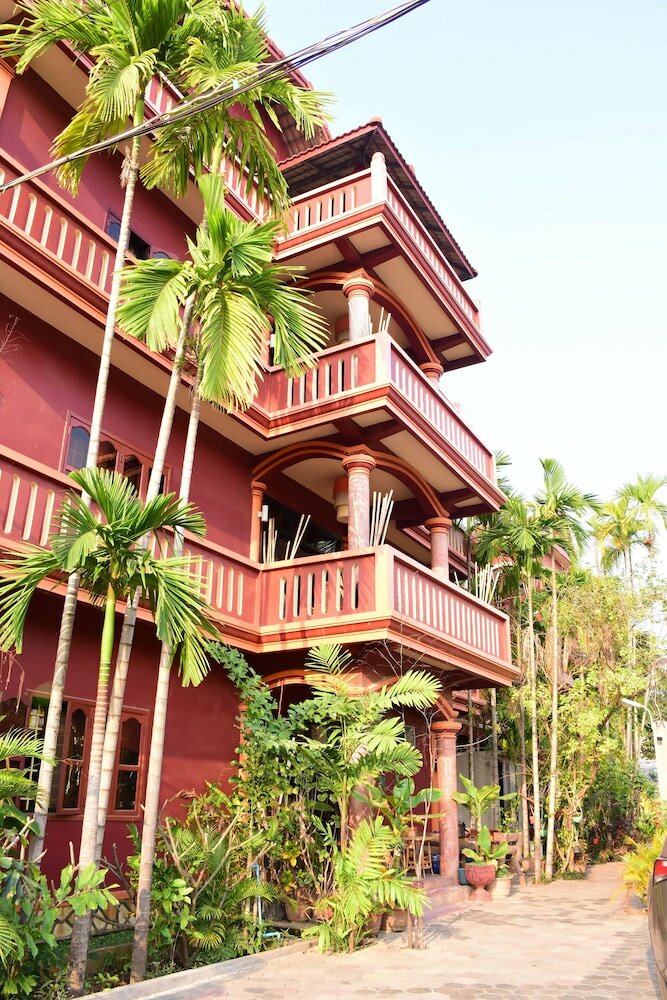 Фото Bou Savy Guesthouse