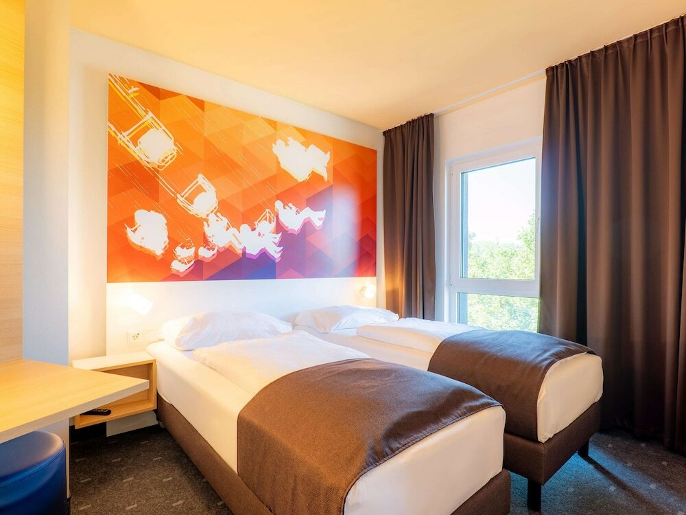 Фото B&b Hotel Stuttgart Bad Cannstatt