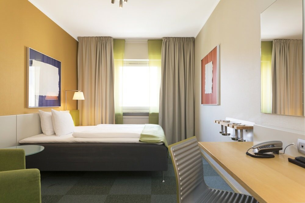 Фото отеля 2