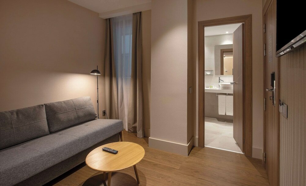 Фото Nh Sants Barcelona